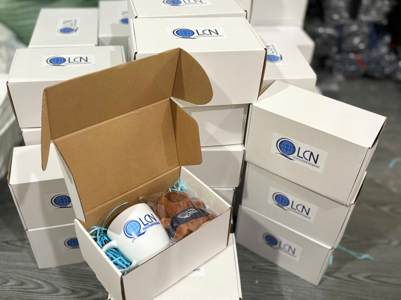 Bộ Quà Tặng In Logo Doanh Nghiệp – Giải Pháp Branding Hiệu Quả 2026