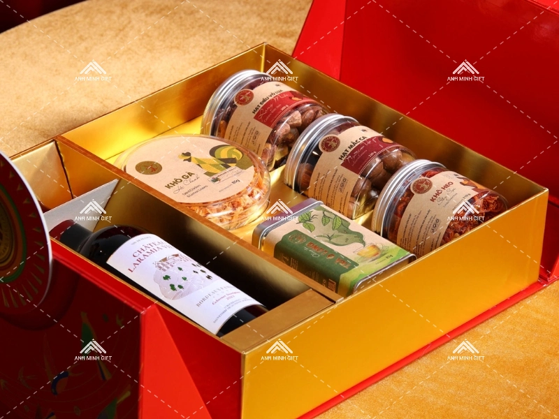 Quà tết doanh nghiệp theo yêu cầu – Thiết kế mang dấu ấn thương hiệu