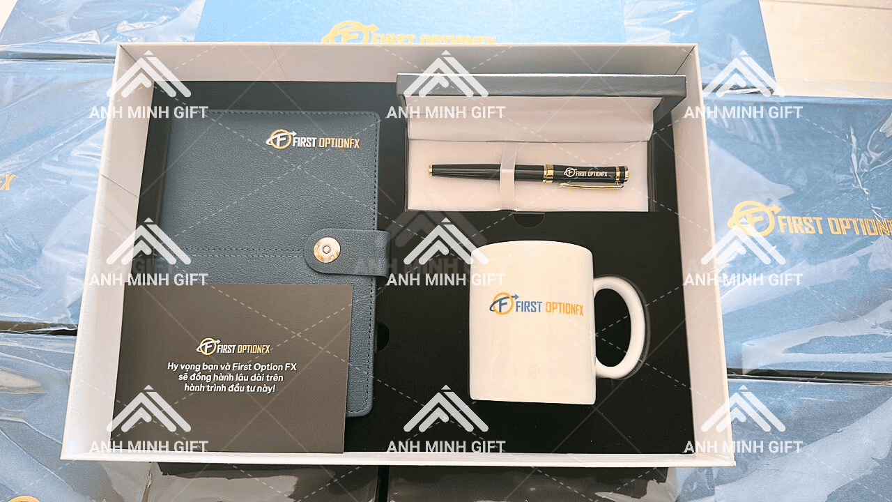 Set quà tặng doanh nghiệp in logo theo yêu cầu - Bứt phá nhận diện thương hiệu