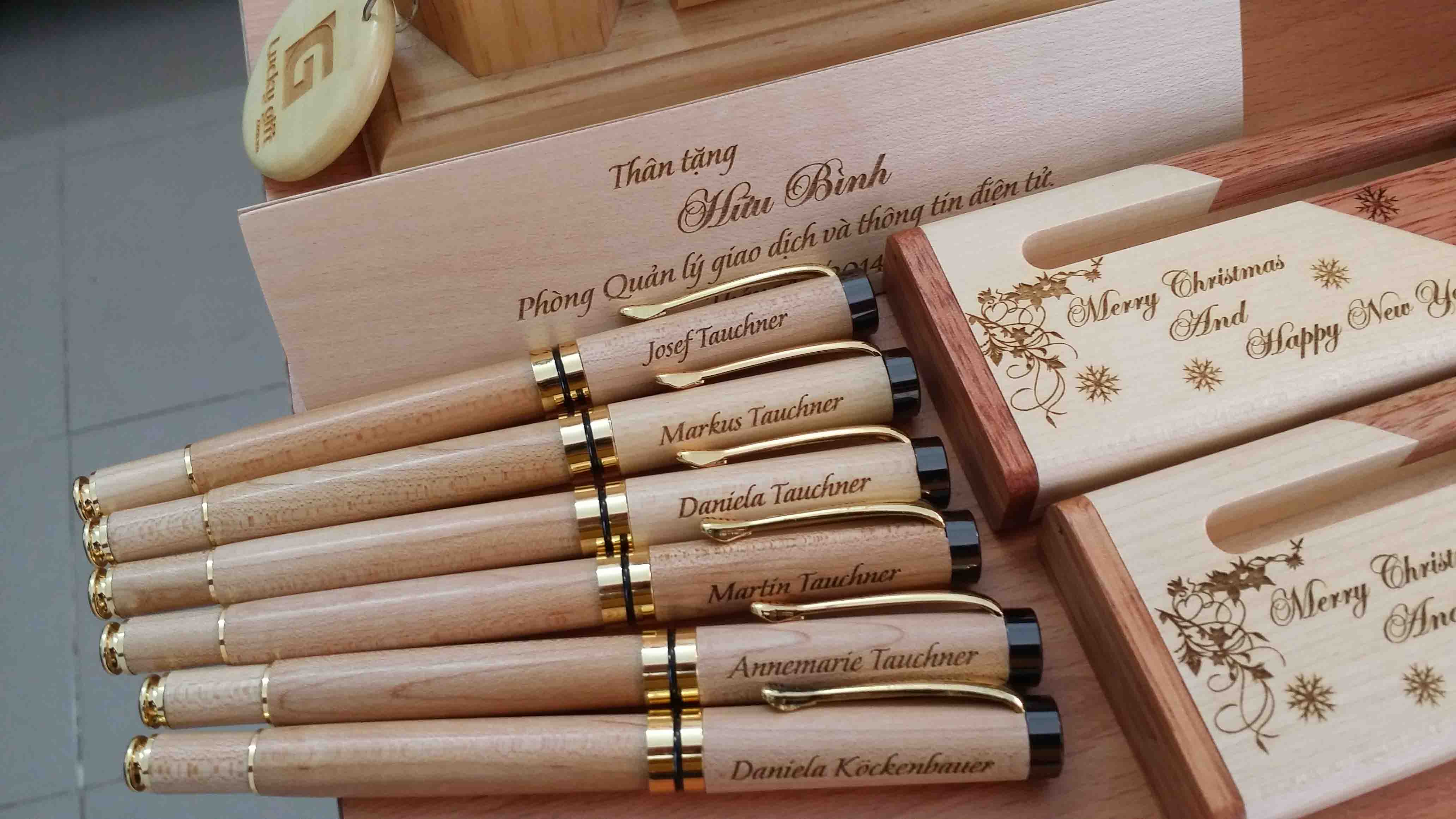 Bút gỗ cao cấp
