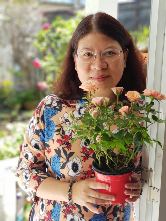 Mrs Bạch Đàn-Phó Tổng Sheraton